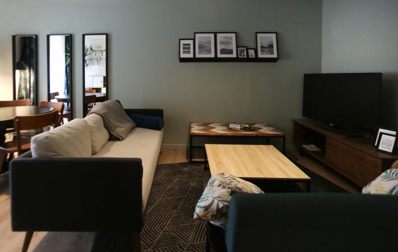 Appartement - 98 m² - 6 pièces