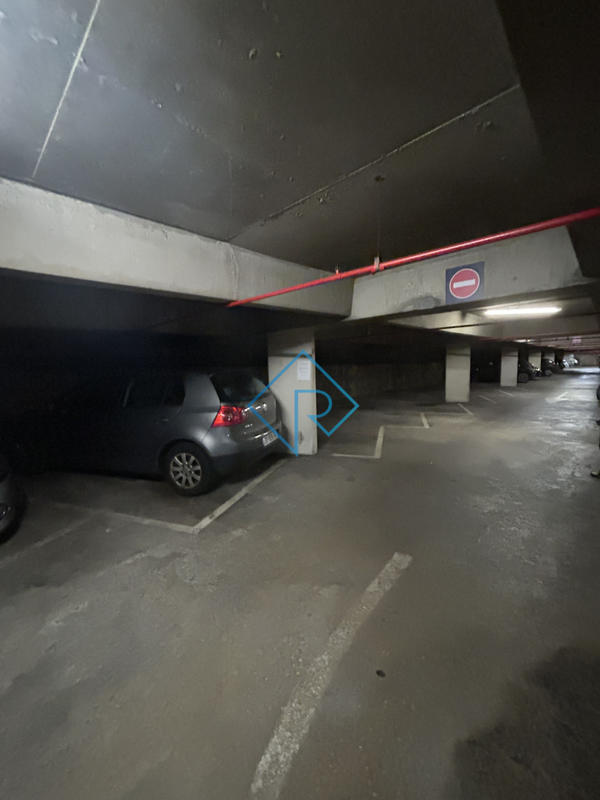 Parking - 12 m²