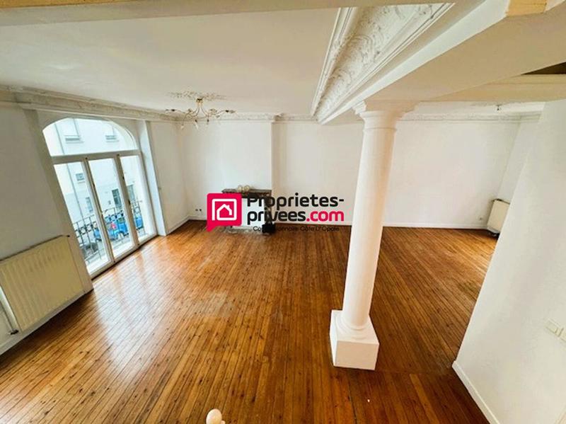 Maison - 226 m² - 8 pièces