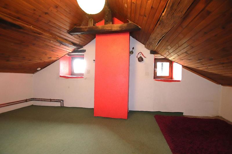 Maison - 291 m² - 10 pièces