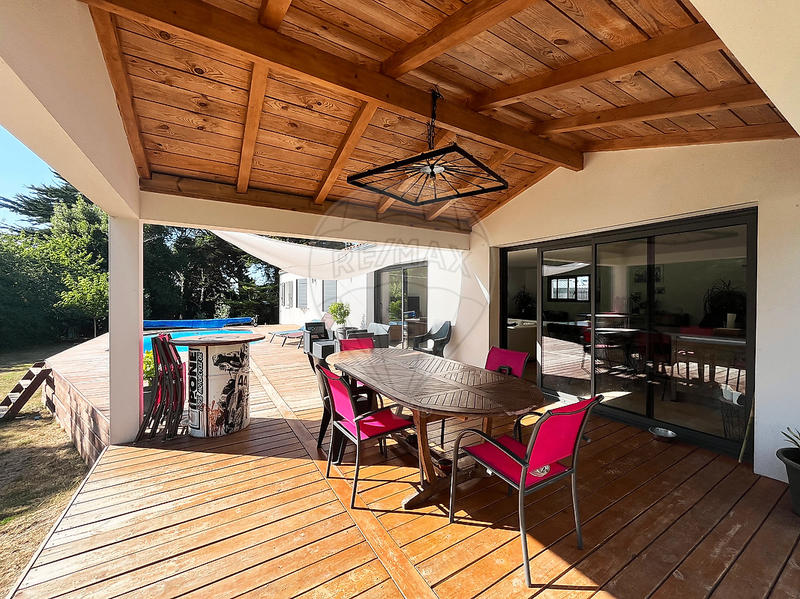 Maison - 143 m² - 6 pièces