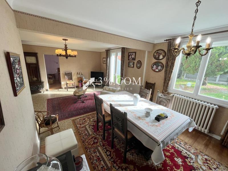 Maison - 97 m² - 5 pièces