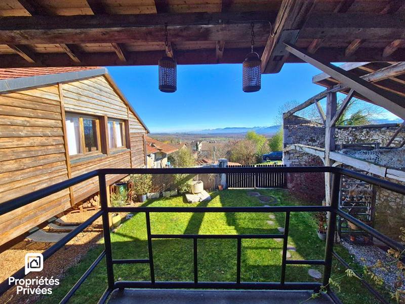 Corps de ferme - 278 m² - 9 pièces