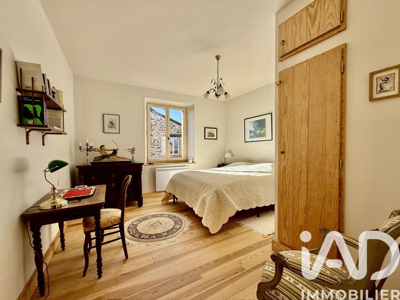 Maison de campagne - 250 m² - 8 pièces