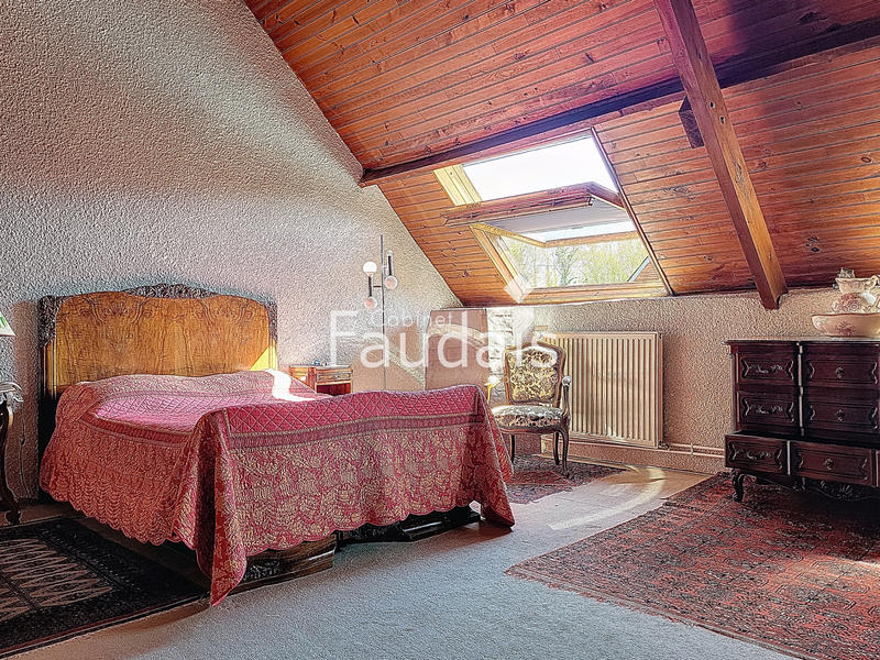 Maison - 139 m² - 5 pièces