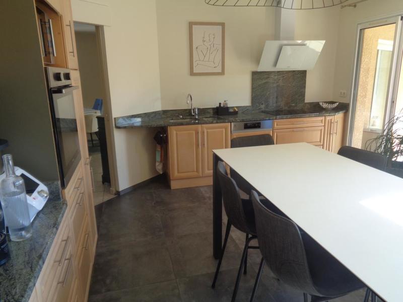 Maison - 169 m² - 7 pièces