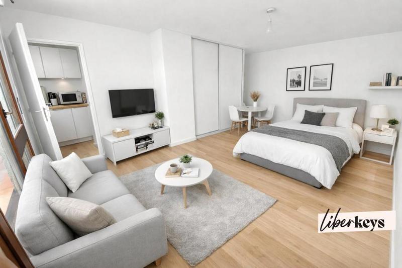 Studio - 30 m² - 1 pièce