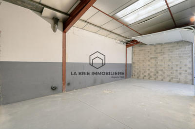 Local d'activité / Entrepôt - 43 m² - 1 pièce