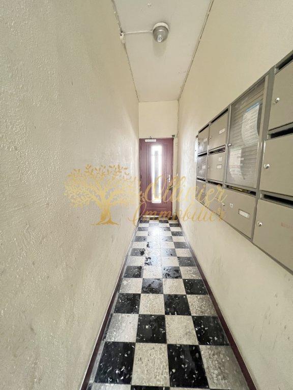 Studio - 28 m² - 1 pièce