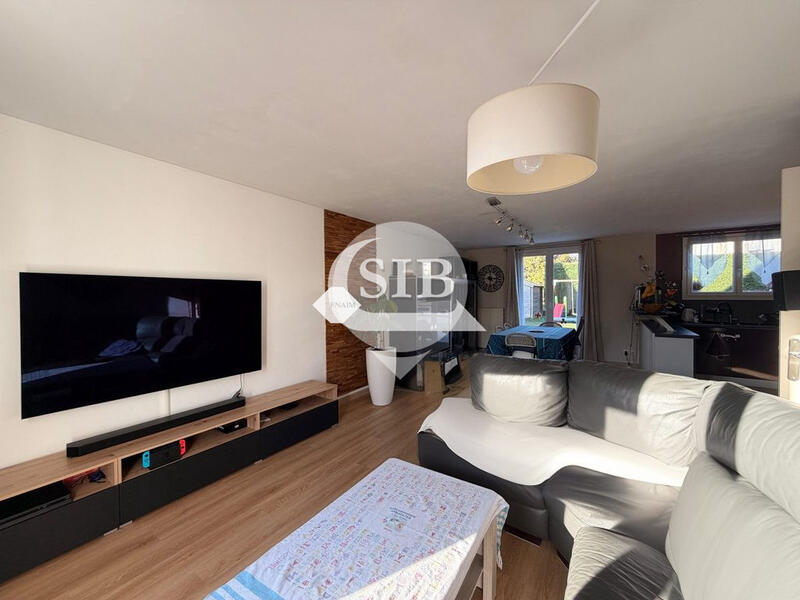 Maison - 104 m² - 5 pièces