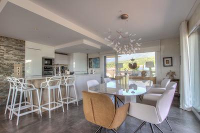 Appartement - 145 m² - 4 pièces