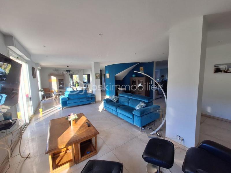 Maison d'architecte - 310 m² - 10 pièces