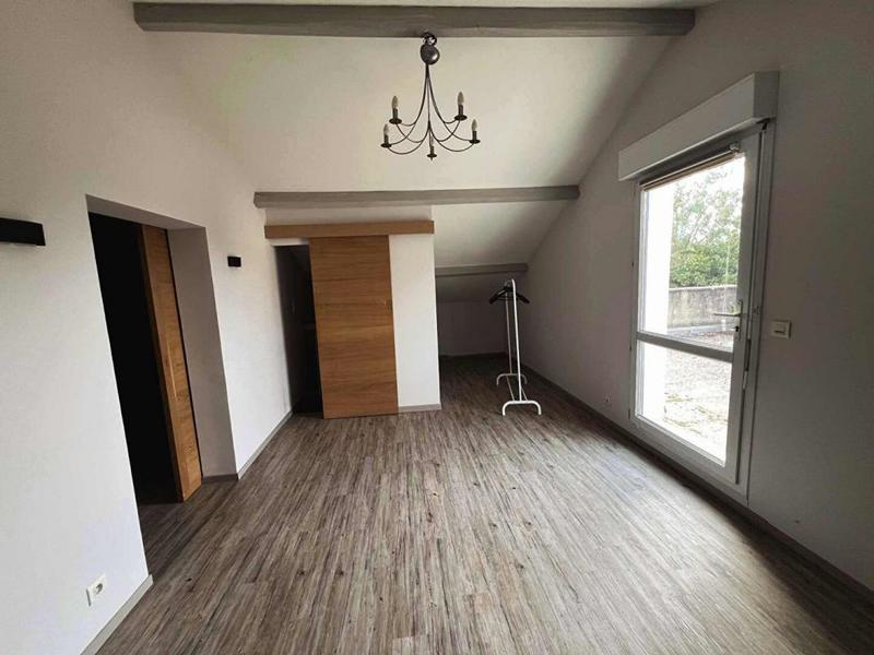 Maison - 315 m² - 14 pièces