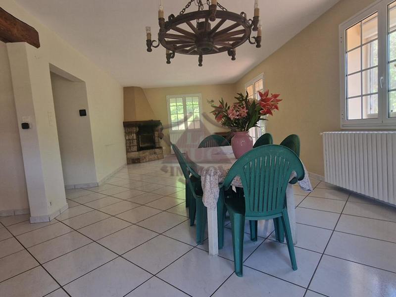 Maison - 144 m² - 7 pièces