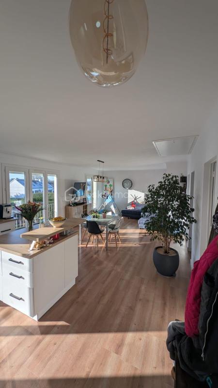 Maison traditionnelle - 110 m² - 6 pièces