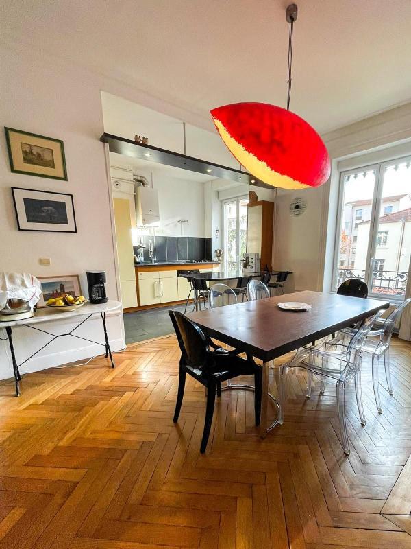 Appartement - 185 m² - 7 pièces