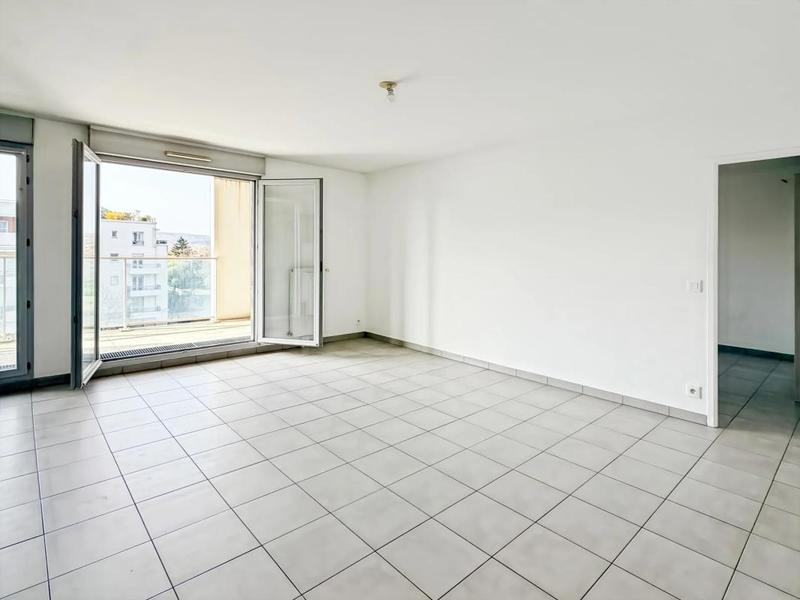 Appartement - 75 m² - 4 pièces