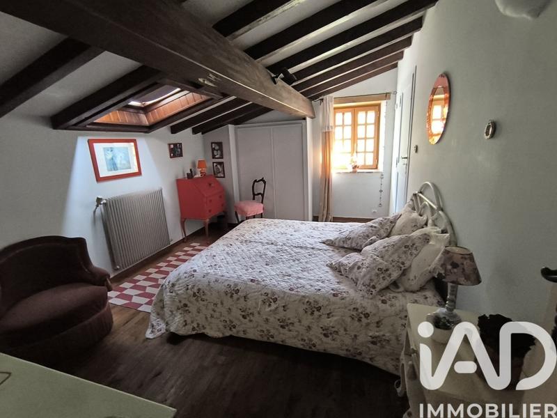 Maison - 194 m² - 7 pièces