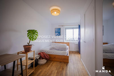 Chambre - 11 m² - 4 pièces