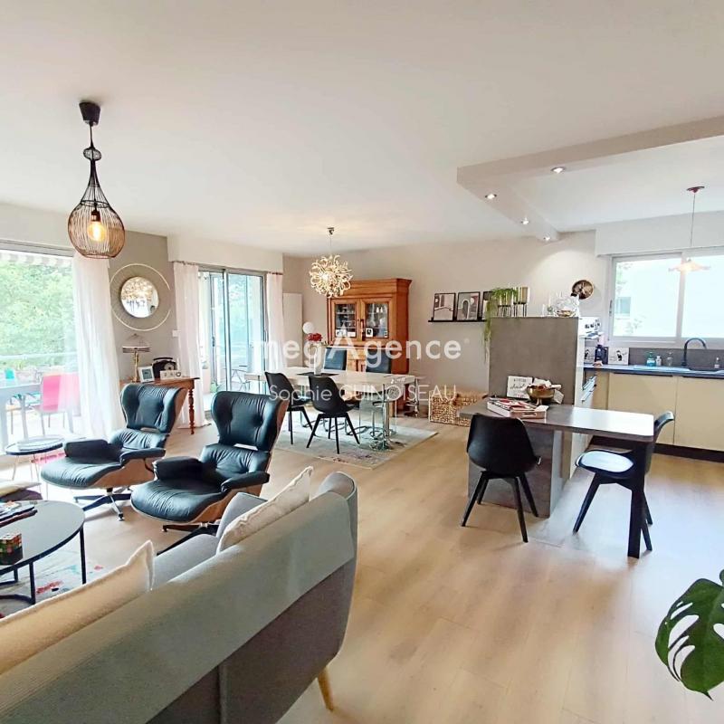 Appartement - 97 m² - 5 pièces