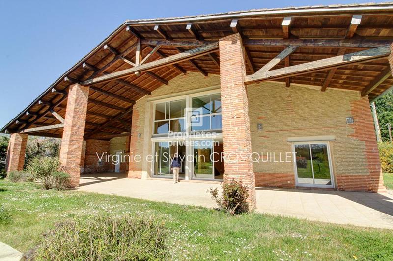 Maison - 250 m² - 7 pièces