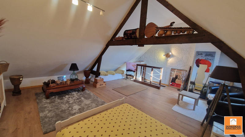 Maison - 95 m² - 5 pièces