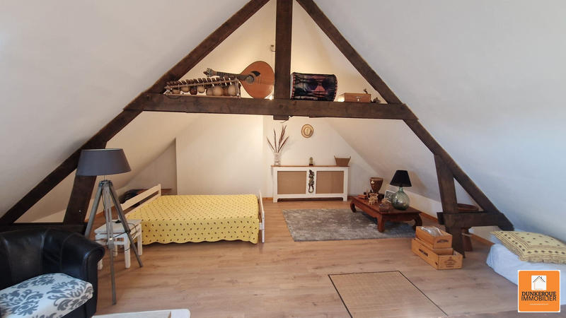 Maison - 95 m² - 5 pièces