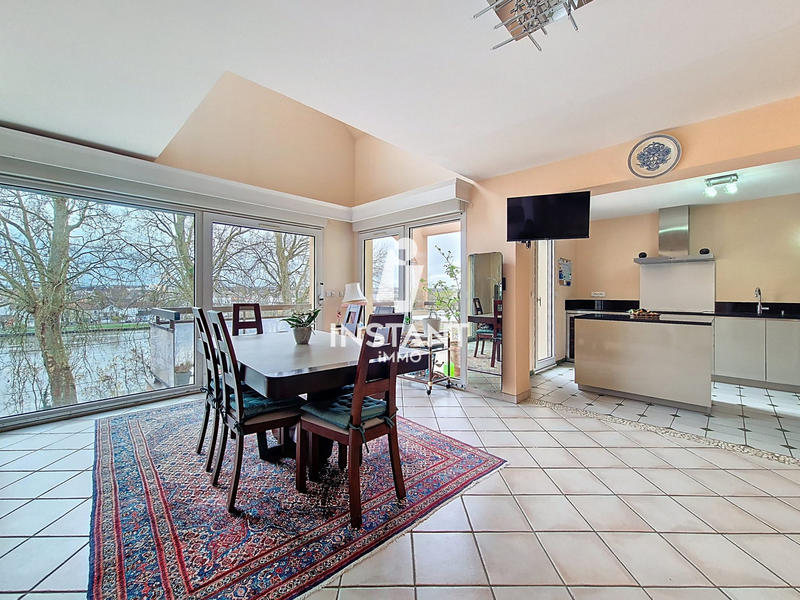 Duplex - 135 m² - 6 pièces