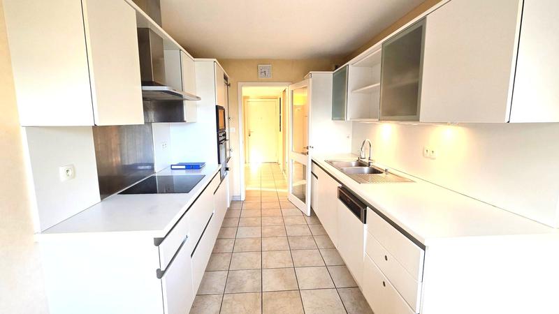 Appartement - 125 m² - 5 pièces