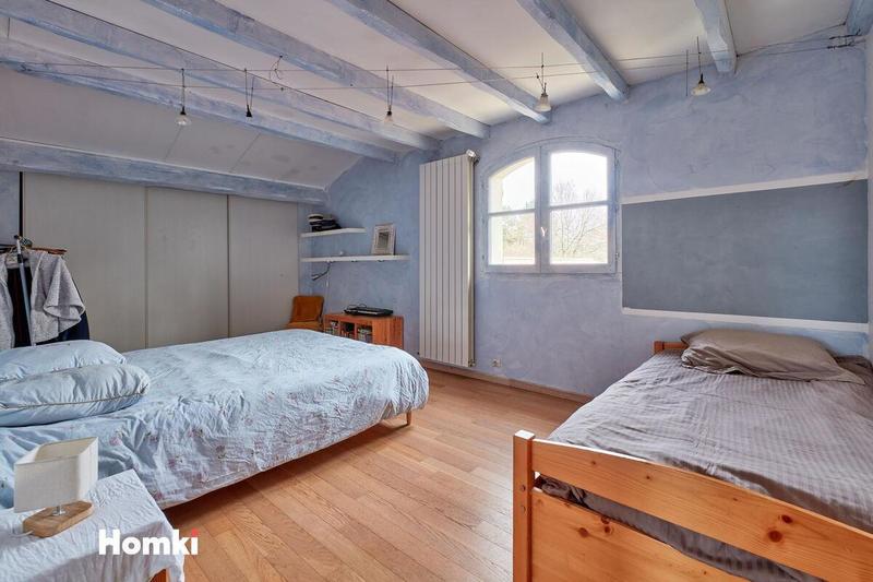 Maison - 203 m² - 7 pièces