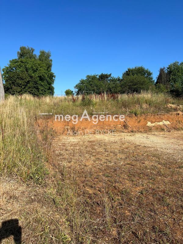 Terrain constructible - 1 932 m²