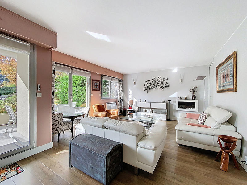 Appartement - 107 m² - 5 pièces