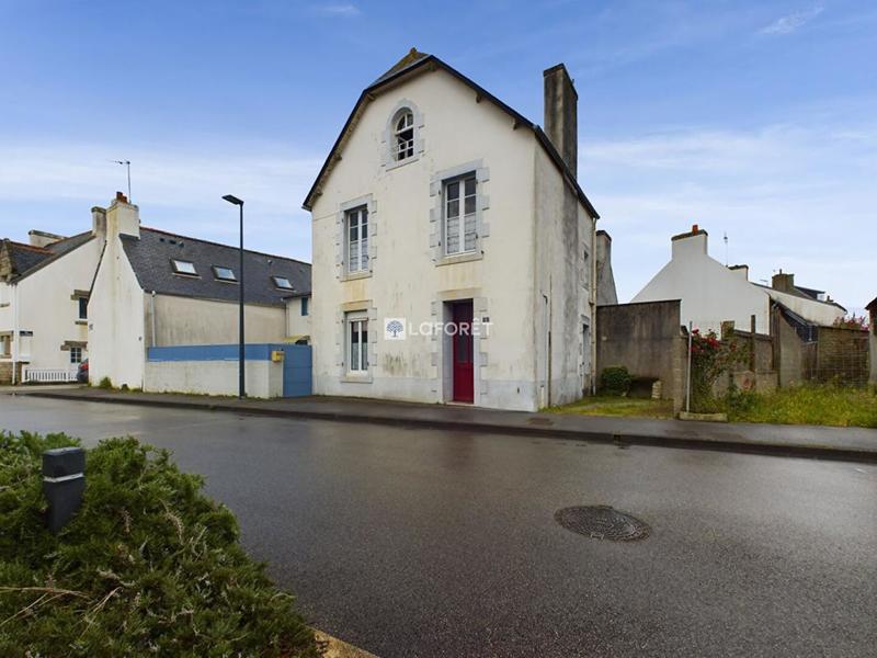 Maison - 92 m² - 6 pièces