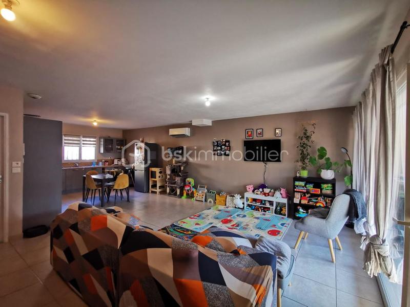 Maison traditionnelle - 94 m² - 5 pièces