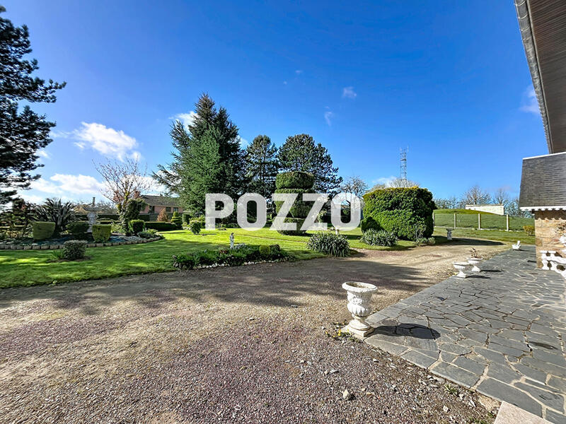 Maison - 180 m² - 7 pièces