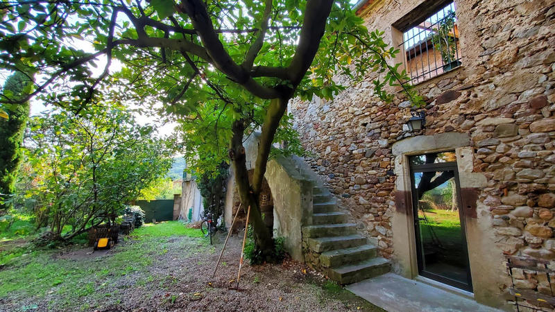 Maison - 280 m² - 12 pièces