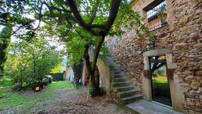 Maison - 280 m² - 12 pièces