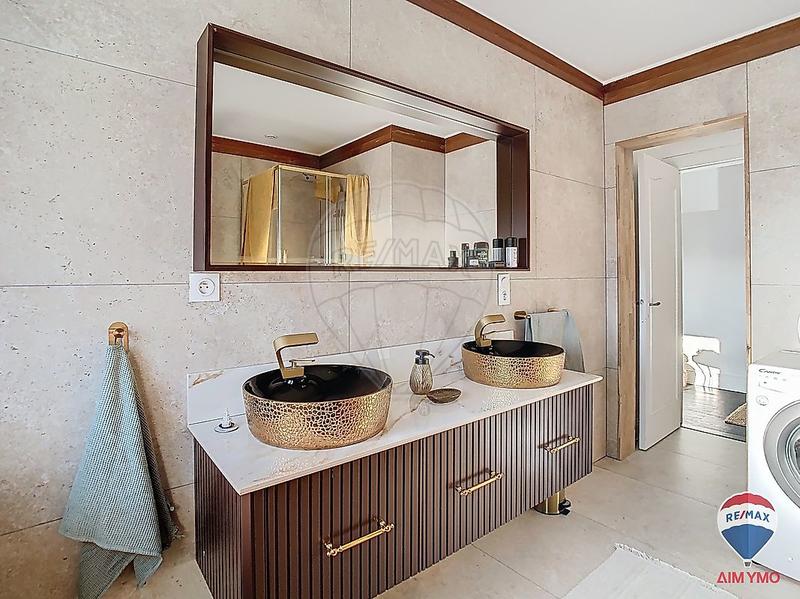 Appartement - 94 m² - 3 pièces