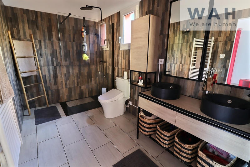 Villa - 160 m² - 6 pièces