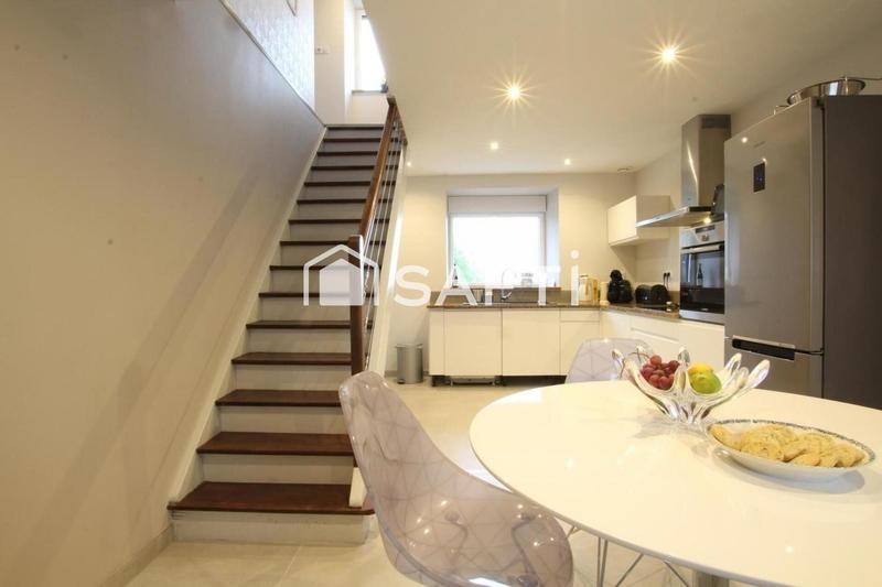 Maison - 137 m² - 5 pièces