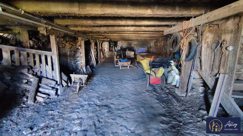 Maison - 97 m² - 6 pièces