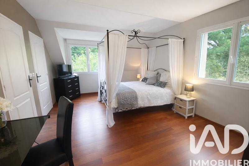 Maison - 480 m² - 12 pièces