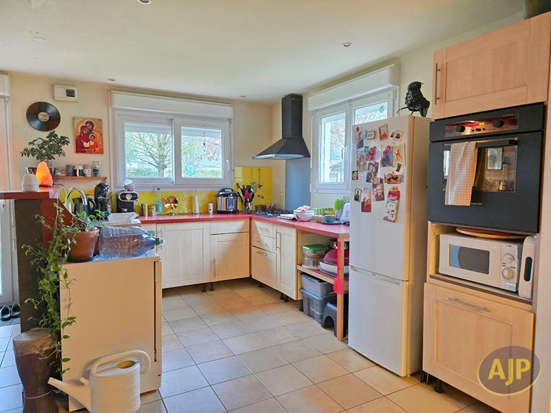 Maison - 108 m² - 6 pièces