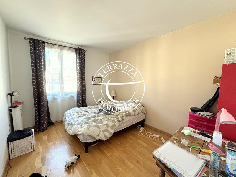 Duplex - 207 m² - 9 pièces