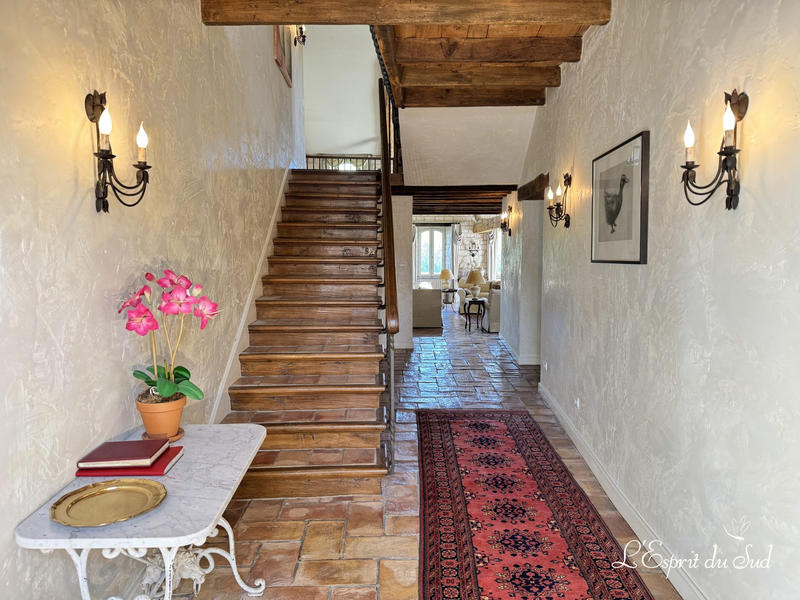 Maison - 750 m² - 21 pièces