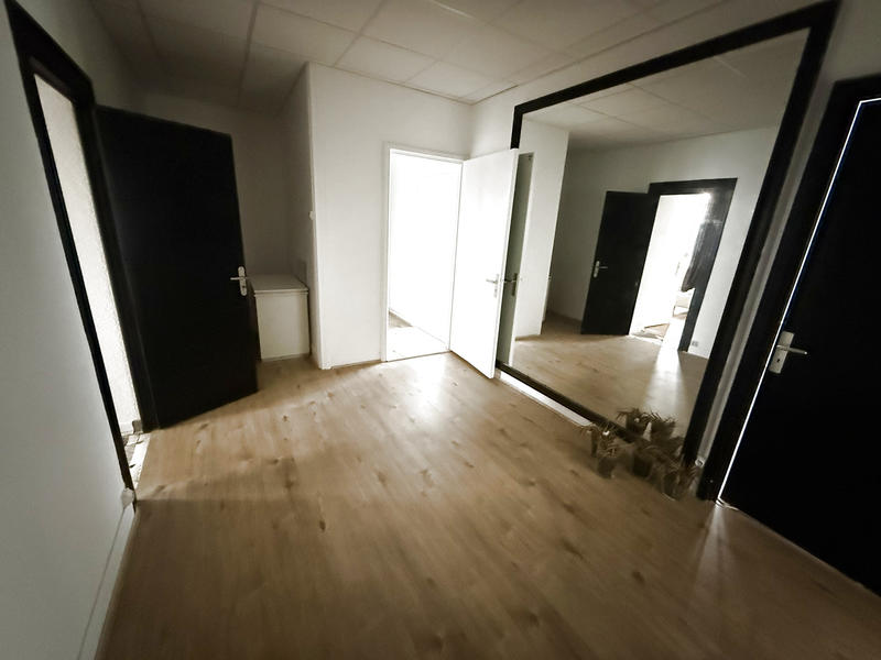 Appartement - 90 m² - 4 pièces