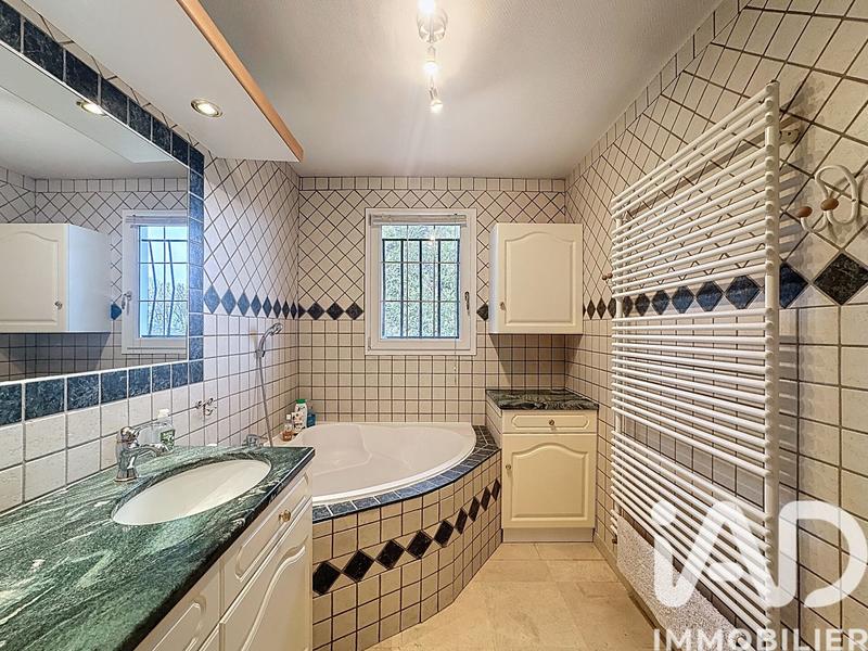 Maison - 135 m² - 5 pièces