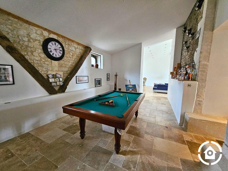 Maison ancienne - 498 m² - 11 pièces