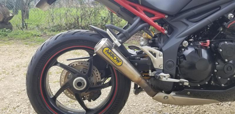 Triumph Speed triple r 1050 triumph Noir