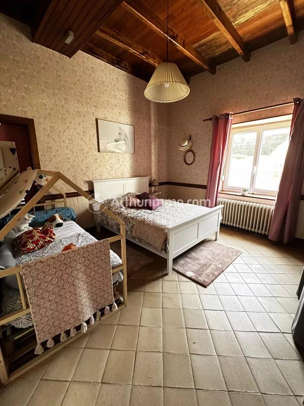 Maison - 210 m² - 6 pièces